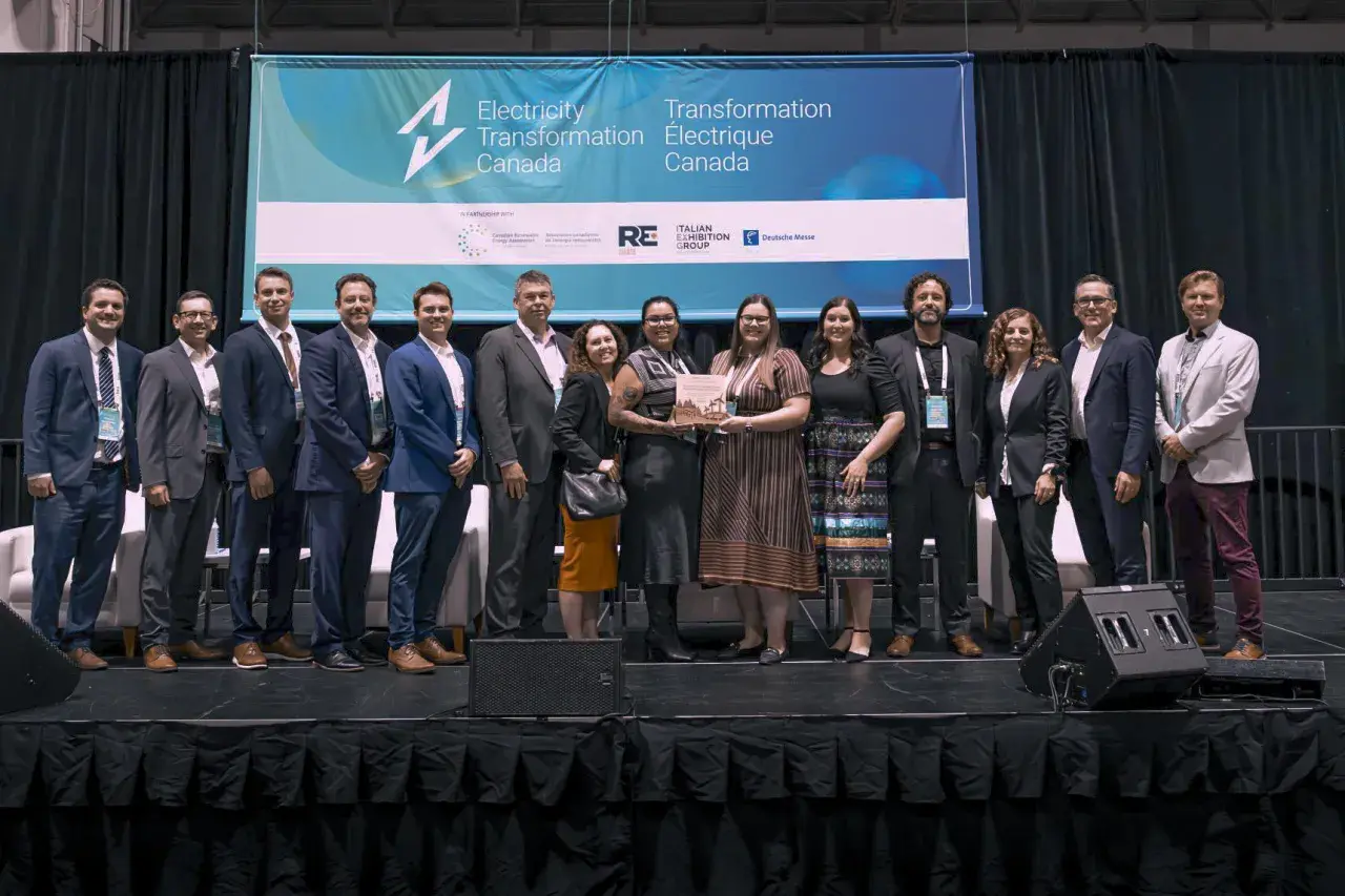 CanREA photo de groupe prix du projet canadien novateur d'énergie propre 2025