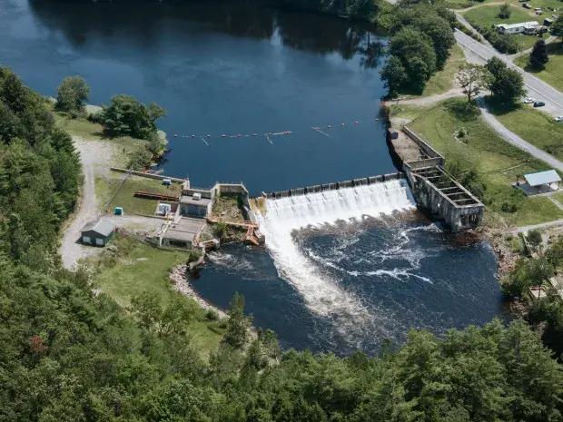 Barrage hydro vu du ciel
